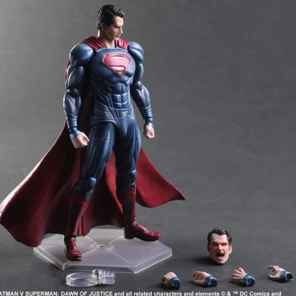 Batman v Superman: Dawn of Justice Play Arts Kai Superman