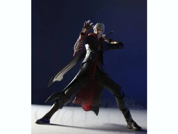 Devil May Cry 4 Play Arts Kai Nero
