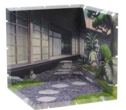 Dioramansion 150: Courtyard