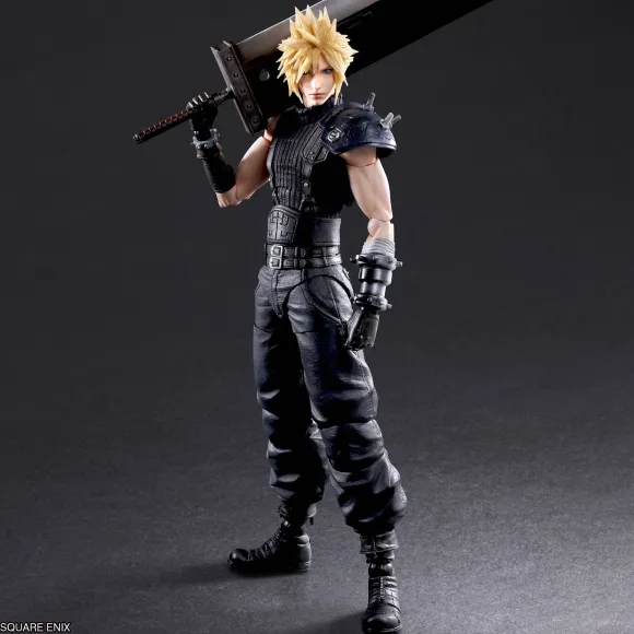 Final Fantasy VII Rebirth: Play Arts Kai Cloud Strife