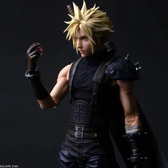 Final Fantasy VII Rebirth Play Arts True Cloud Strife