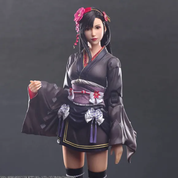 Final Fantasy VII Remake PLAY ARTS Kai Tifa Lockhart -Exotic Dress Ver.-
