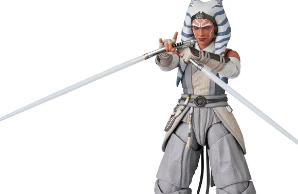 MAFEX Ahsoka Tano White Costume Ver. (Ahsoka)
