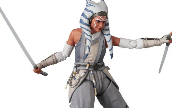 MAFEX Ahsoka Tano White Costume Ver. (Ahsoka)