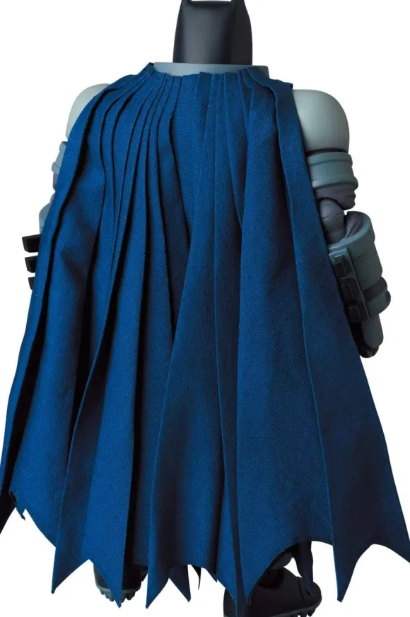 MAFEX Armored Batman (The Dark Knight Returns)