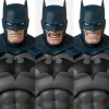 MAFEX Batman Damage Ver. (Batman: Hush Ver.)