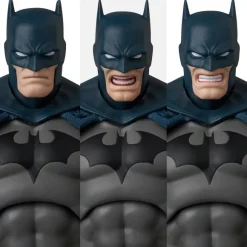 MAFEX Batman Damage Ver. (Batman: Hush Ver.)