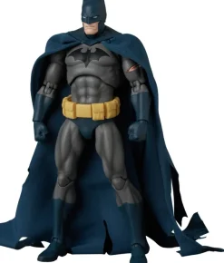 MAFEX Batman Damage Ver. (Batman: Hush Ver.)