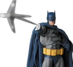 MAFEX Batman 