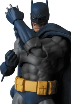MAFEX Batman (HUSH Ver.) (Reissue)