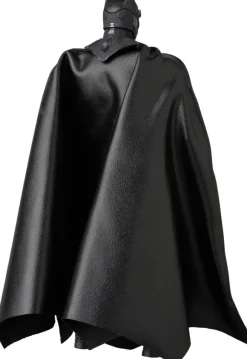 MAFEX Batman Tactical Suit (Zack Snyder's Justice League Ver.)