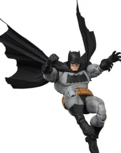 MAFEX Batman (The Dark Knight Returns)