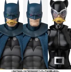 MAFEX Bruce Wayne (Batman: Hush Ver.)