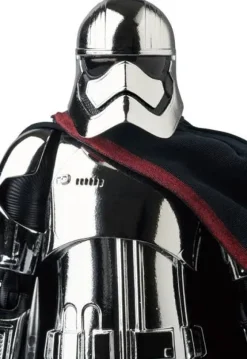 MAFEX Captain Phasma (The Last Jedi Ver.)