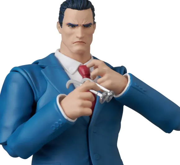 MAFEX Clark Kent (Batman: Hush Ver.)