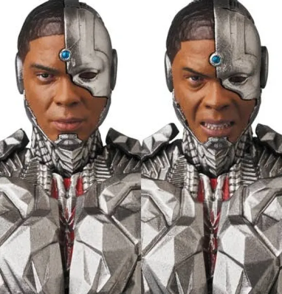 MAFEX Cyborg (Justice League)