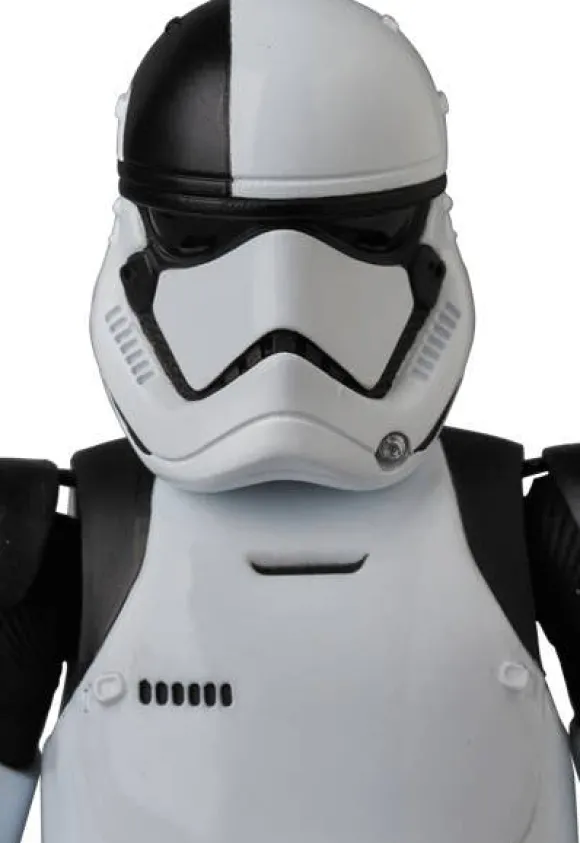 MAFEX First Order Stormtrooper Executioner (Star Wars: The Last Jedi Ver.)