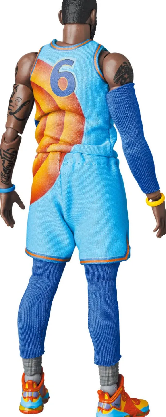 MAFEX LeBron James SPACE JAM: A NEW LEGACY Ver.