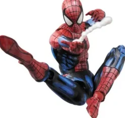 MAFEX Spider-Man (Comic Paint)