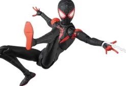 MAFEX Spider-Man (Miles Morales) (Into the Spider-Verse Ver.)