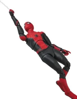 MAFEX Spider-Man Upgraded Suit (Spider-Man: Far From Home)