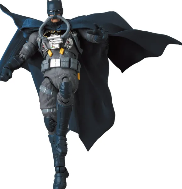 MAFEX Stealth Jumper Batman (Batman: Hush Ver.)