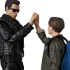 MAFEX T-800 (T2 Ver.) & John Connor