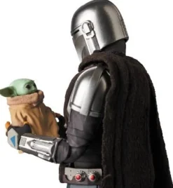 MAFEX The Mandalorian (Reissue)