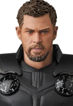 MAFEX Thor (Avengers Infinity War)