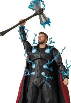 MAFEX Thor (Avengers Infinity War)