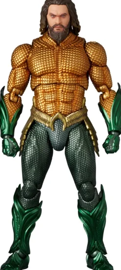 MAFEX Aquaman (Gold & Green Suit)