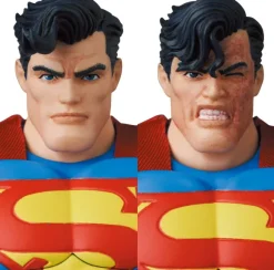 MAFEX Superman (The Dark Knight Returns)