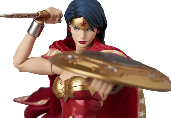 MAFEX Wonder Woman (Superman: For Tomorrow)