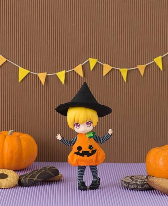 Nendoroid Doll: Book of Adorable Seasonal Outfits