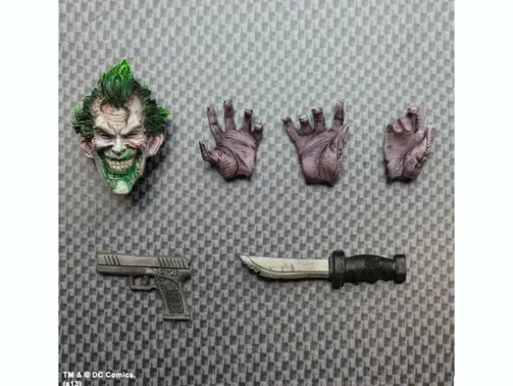 Play Arts Kai: Batman Arkham City Joker