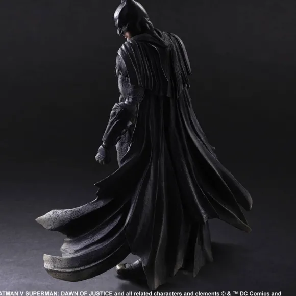 Play Arts Kai Batman v Superman: Dawn of Justice: Batman