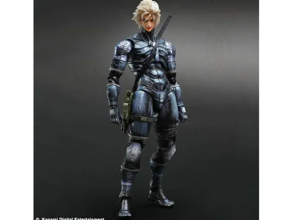 Play Arts Kai: Raiden