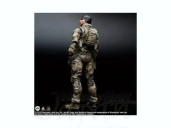 Play Arts Kai: Tom Preacher Medal of Honor