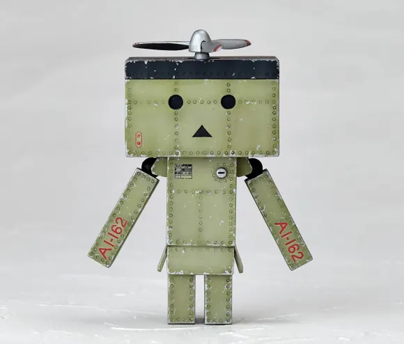Revoltech: Danboard Mini Mitsubishi A6M2 Type 0 Model 21 Ver.