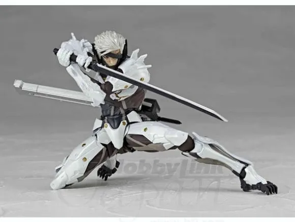 Revoltech Raiden White Armor