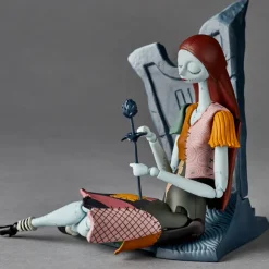 Revoltech Sally