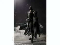 S.H. Figuarts Batman (Injustice Ver.)