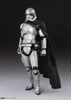 S.H.Figuarts Captain Phasma (Star Wars: The Force Awakens)