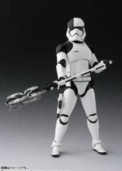S.H.Figuarts Executioner & Elite Pretorian Guard - Double Blade with BB-2 (Star Wars: The Last Jedi)