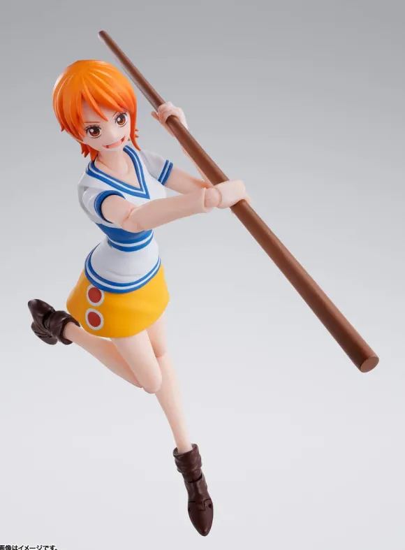 S.H.Figuarts Nami -Romance Dawn- (Reissue)