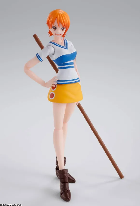S.H.Figuarts Nami -Romance Dawn- (Reissue)