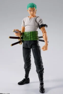 S.H.Figuarts Roronoa Zoro -Romance Dawn- (Reissue)