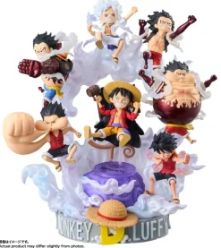 World Collectible Figure x S.H.Figuarts Monkey D. Luffy